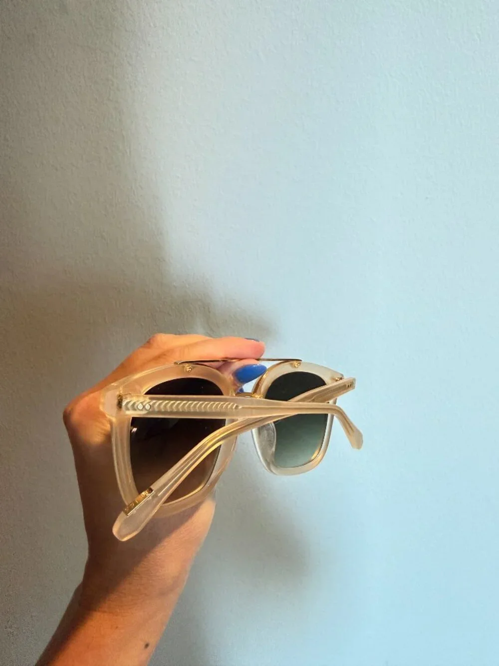 Krewe Coliseum Blonde 18K Mirrored Sunglasses w/ Case